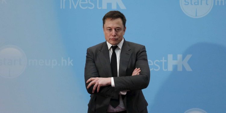 Primeiro implante de chip cerebral da Neuralink em ser humano é anunciado por Elon Musk