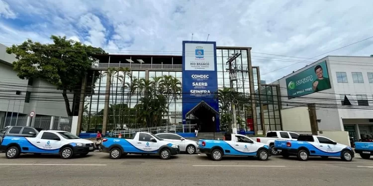 Consumidores do Saerb denunciam aumento de 100% na tarifa de água em Rio Branco