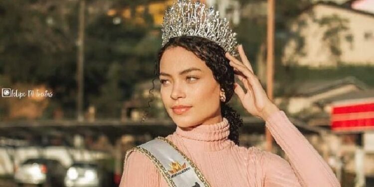 Acreana candidata ao Miss Brasil afirma ser desclassificada por ter filho; entenda