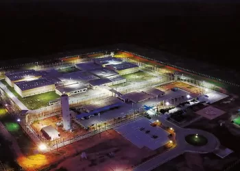 Lewandowski afasta direção de presídio de Mossoró e ordena intervenção