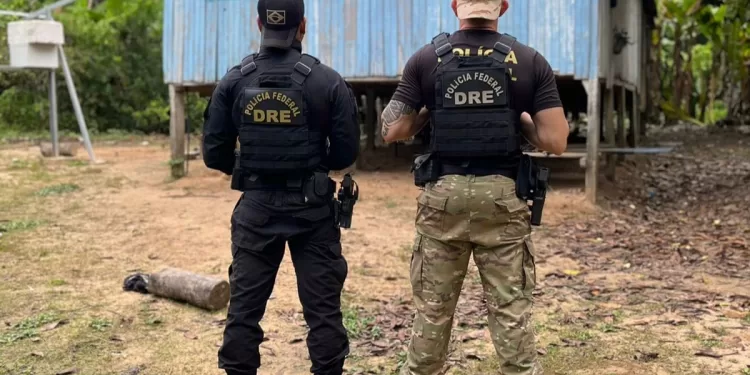Nove mandados são cumpridos em operação que busca desarticular organização criminosa no Acre