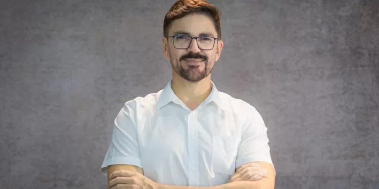 Quatro meses após ser exonerado da Casa Civil de RB, Artur Liborino é nomeado no gabinete da vice-governadora