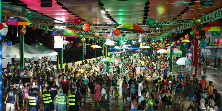 Em entrevista, Jorge Viana afirma que fazer dois carnavais em Rio Branco é “um erro”