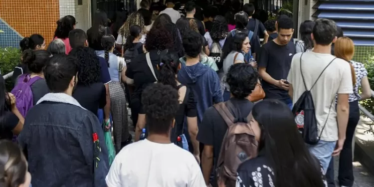 Pé-de-Meia: estudantes saberão se foram contemplados na próxima quarta