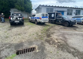 Corpo é encontrado em área da sede da Funasa, na Avenida Antônio da Rocha Viana, em Rio Branco