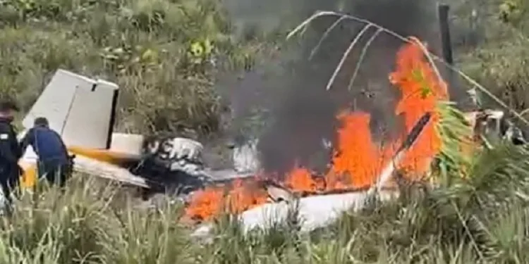 Acidente aéreo registrado no interior do Acre deixa um morto e seis feridos; piloto estaria em estado grave