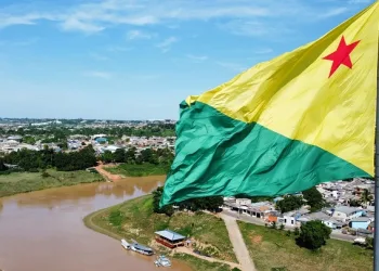 O Acre em marcha à ré