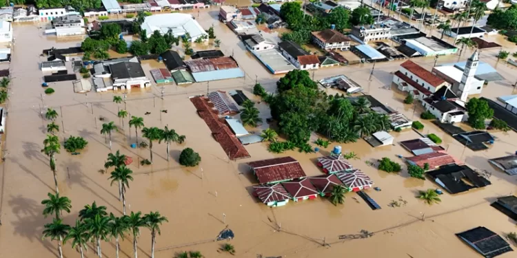 Governo do Acre decreta emergência em saúde pública nos municípios afetados pelas enchentes