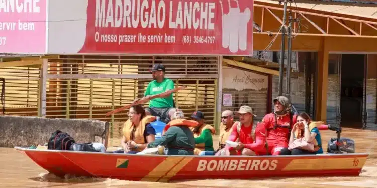 Nível do rio em Brasiléia segue em queda; nas últimas 24 horas teve uma baixa de 2,29 metros