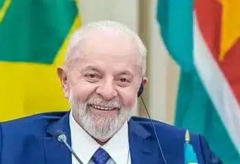 Lula comemora alta de 2,9% do PIB e diz que Brasil cresceu ‘bem mais que o previsto’