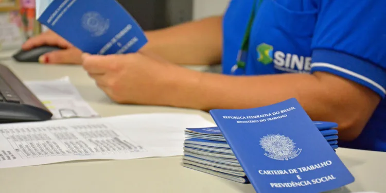 Sine Acre: 115 vagas de emprego nesta sexta-feira (22); veja requisitos