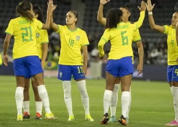 Brasil derrota México e se garante na decisão da Copa Ouro feminina