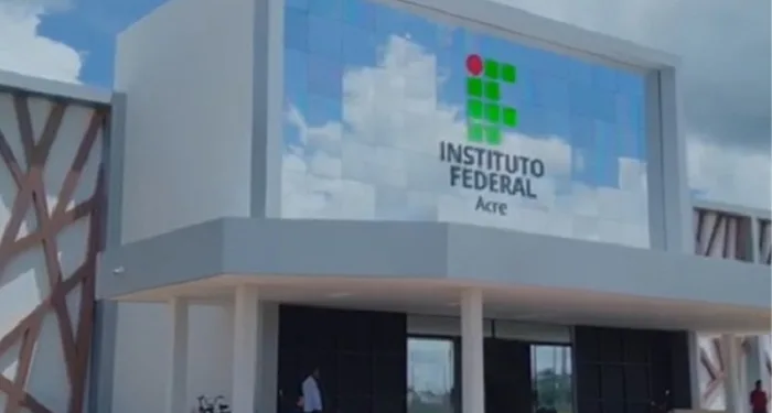 Mais de 800 estudantes do Ifac vão receber o  “Pé-de-Meia”; confira o cronograma de pagamentos