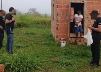 Homem suspeito de perseguir crianças e exibir pornografia é preso no interior do Acre