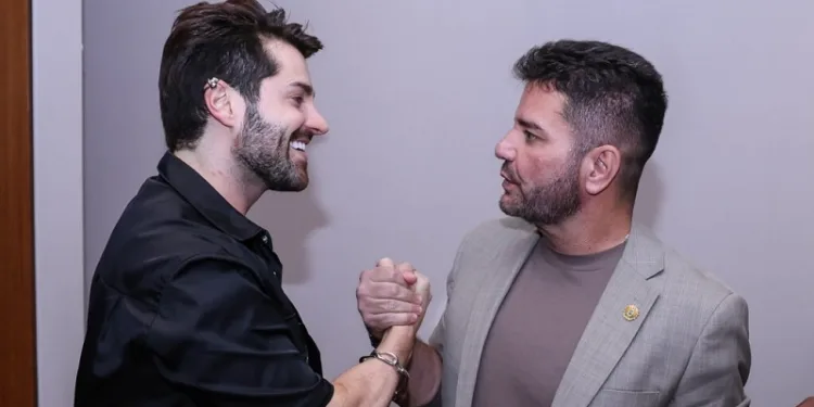 Gladson Cameli e DJ Alok se reúnem em Brasília para discutir projeto de show beneficente no Acre