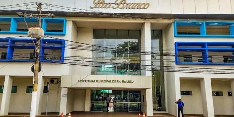 Nova pesquisa mostra que 52% dos eleitores ainda não sabem em quem votar para prefeito de Rio Branco