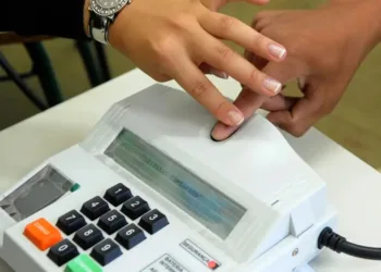 Prazo para regularizar título pela internet termina nesta segunda