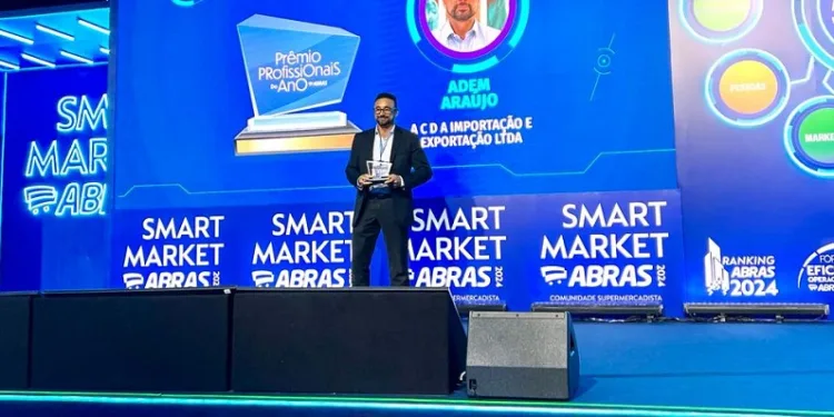 Empresário acreano, CEO do Arasuper é premiado como Profissional do Ano em São Paulo