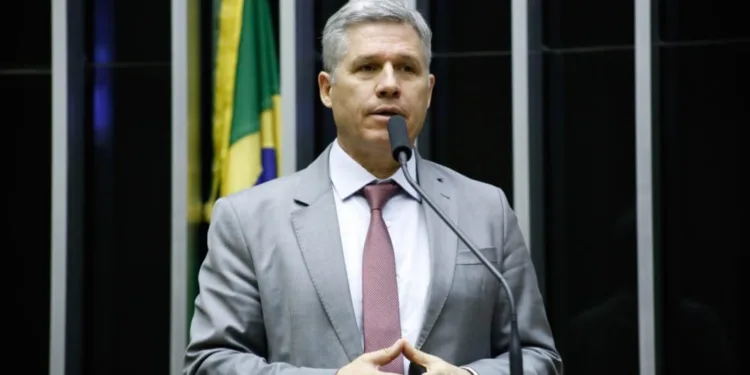 Ministro Paulo Teixeira participa de encontro da Fetacre em Rio Branco; veja agenda
