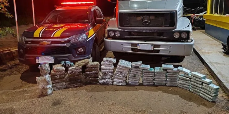 Em menos de uma semana, PRF-AC apreende mais de 163 kg de drogas em Rio Branco