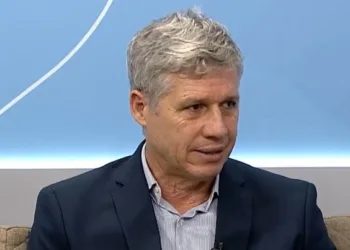 Ministro anuncia R$ 30 milhões em créditos do Incra e edital de R$ 450 milhões do BNDES ao Acre