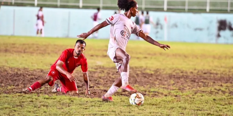 Independência derrota o Rio Branco e assume a liderança do returno do Campeonato Acreano