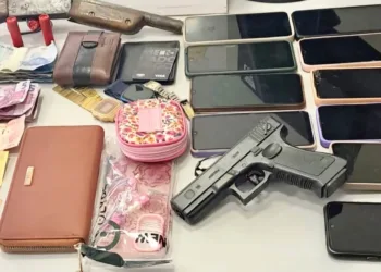 Quadrilha que praticava roubos em ônibus é detida no bairro Taquari, em Rio Branco