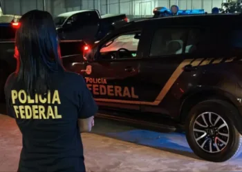 Operação que investiga crimes financeiros cumpre três mandados de busca e apreensão em Epitaciolândia