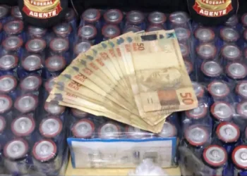 Peruano é preso por traficar drogas em pilhas no interior do Acre