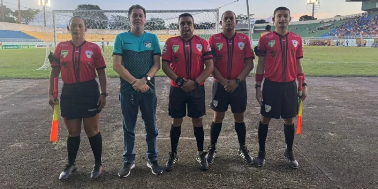 Diretor da Unama Rio Branco arbitra final do Campeonato Estadual