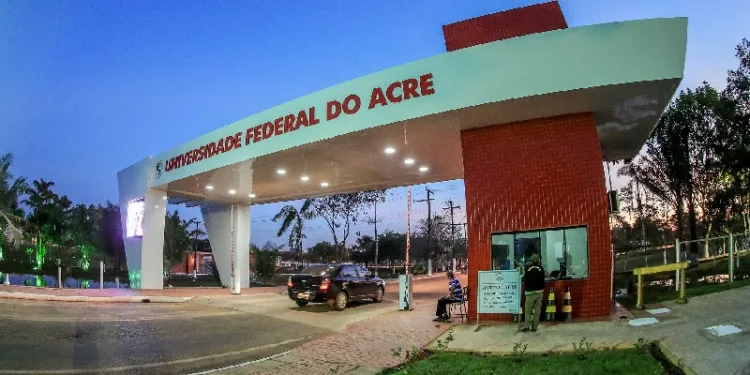Deputado federal do Acre apresenta PL que assegura bônus regional em todas instituições de ensino