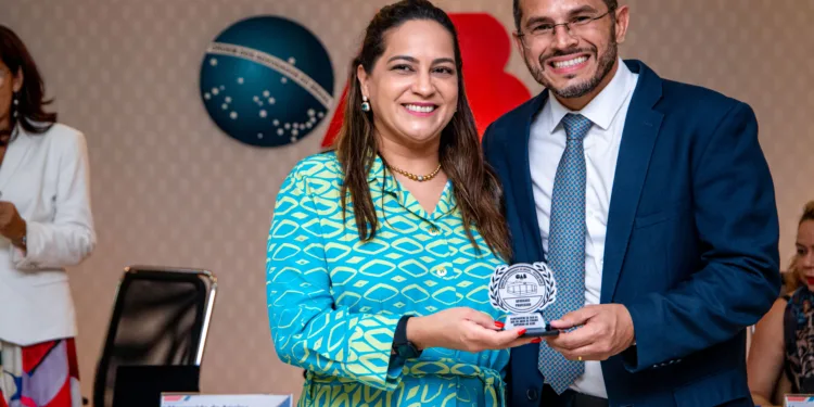 Cláudia Souza 03/05