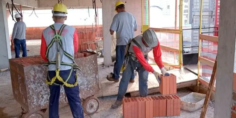 Sine Acre divulga quase 100 vagas de emprego nesta terça-feira (14); confira lista