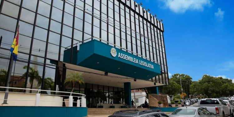 Deputados querem que presidente do Iapen vá à Aleac se pronunciar sobre denúncias de assédio