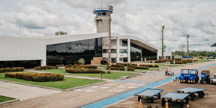 Seca pode prejudicar voos e causar cancelamentos de viagens no Acre; entenda