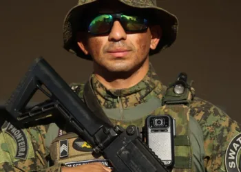 Governo do AC explica situações em que câmeras corporais devem ser usadas por policiais; confira