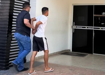 Tesoureiro de organização criminosa suspeito de extorquir comerciantes é preso, no Acre