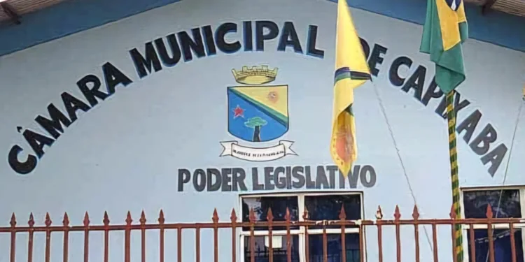 Vereador que emprestou veículo pertencente à Câmara de Capixaba é investigado pelo MPAC