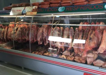 “Estamos falando de carne de primeira”, diz Fecomércio sobre diminuição no preço da carne no AC