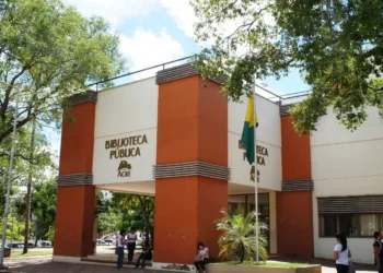 Biblioteca pública de RB tem público reduzido após aumento de moradores de rua nas dependências