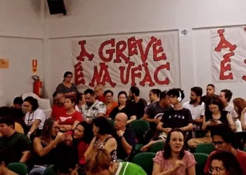 Adufac recusa nova proposta do governo e greve é mantida por tempo indeterminado