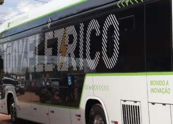 “No futuro pode reduzir o valor das passagens”, diz Bocalom sobre aquisição dos ônibus elétricos