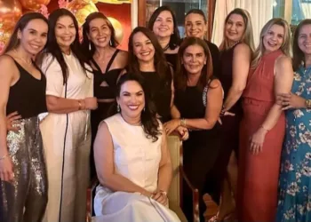 Procuradora de Justiça, Dra Kátia Rejane, ganha festa surpresa de familiares e amigos queridos, pelo seu aniversário, assinalado na quinta-feira, 23 de maio