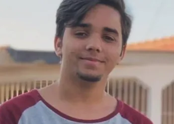 Jovem atropelado por adolescente na Dias Martins precisa de doação de sangue; saiba como doar