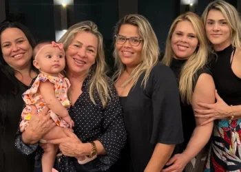 “Trabalhar com elas é muito especial “, diz mãe que inspirou filhas a seguirem mesma profissão