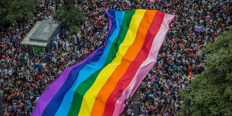 Dia do Orgulho LGBTQIA+: Brasil tem longa história de luta por direitos