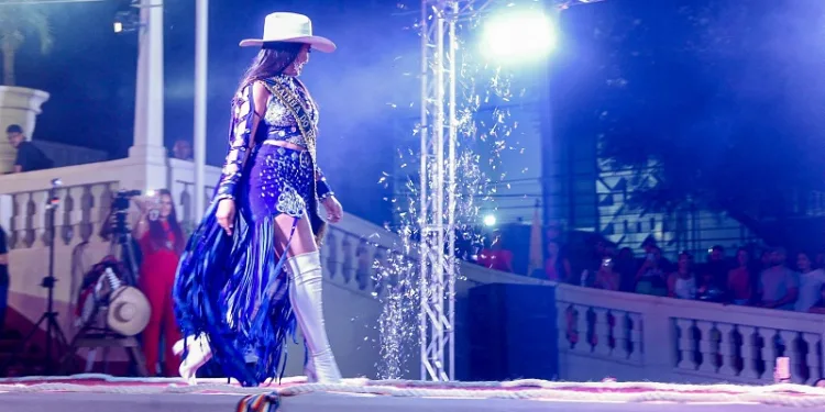 Inscrições do 24º concurso da Rainha do Rodeio da Expoacre iniciam em julho; saiba mais