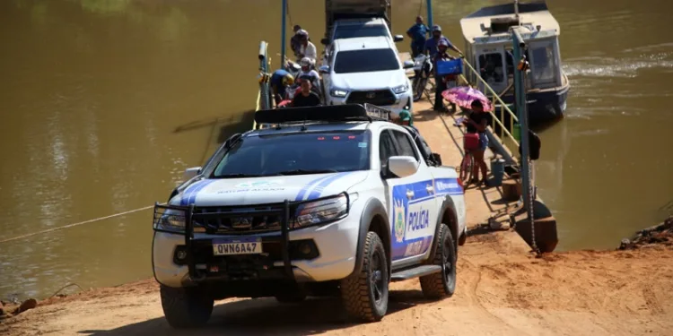 Forças policias levam segurança para 17 comunidades com policiamento rural em Xapuri
