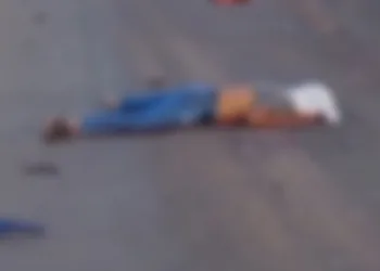 Motociclista tem cabeça esmagada por caminhão durante acidente em rodovia de Rio Branco