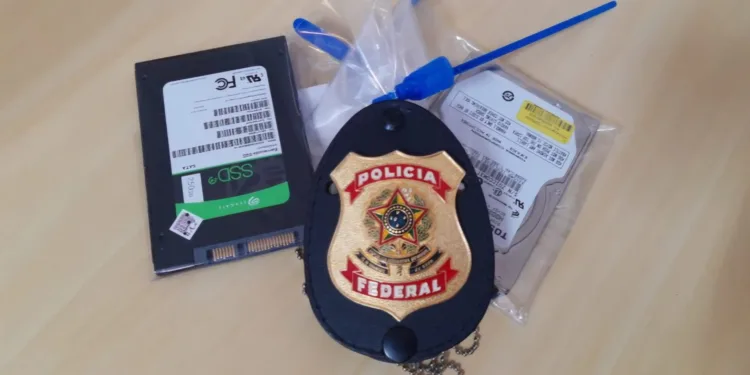 PF-AC executa mandado no combate ao compartilhamento de conteúdo de abuso sexual infantojuvenil
